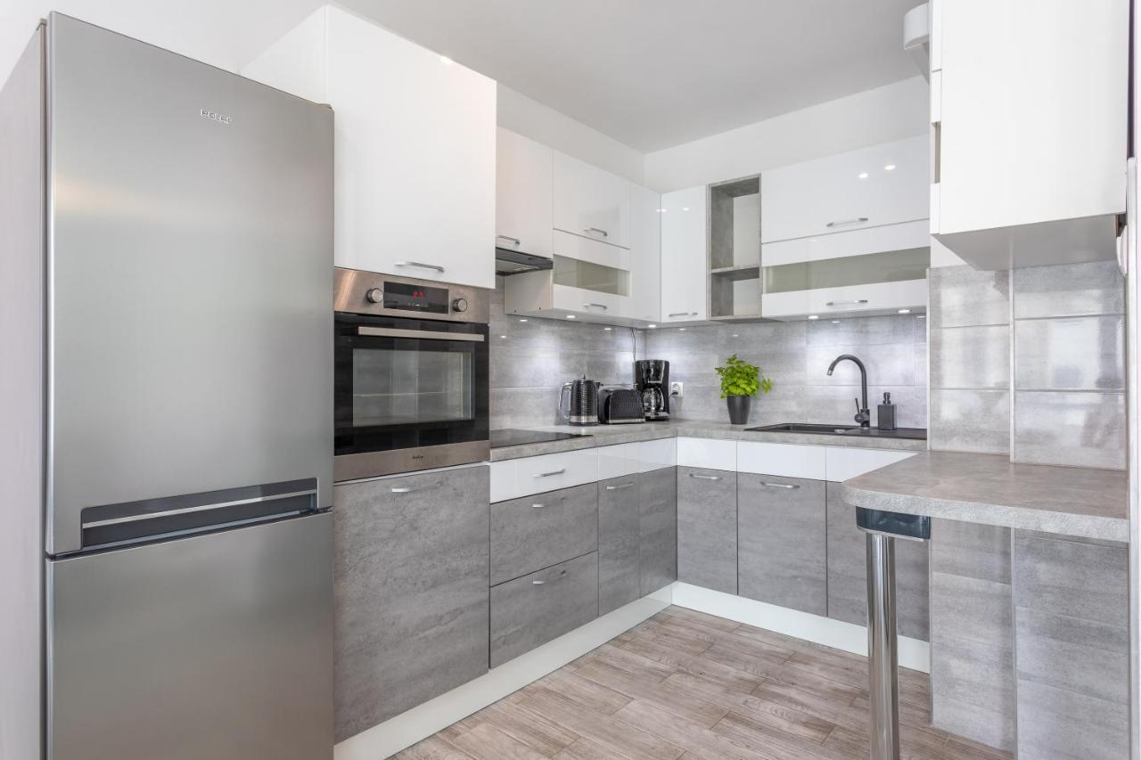 Ambria Apartments Flotylla 斯维诺乌伊希切 外观 照片