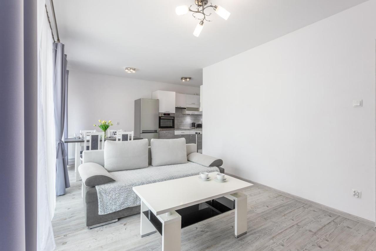 Ambria Apartments Flotylla 斯维诺乌伊希切 外观 照片
